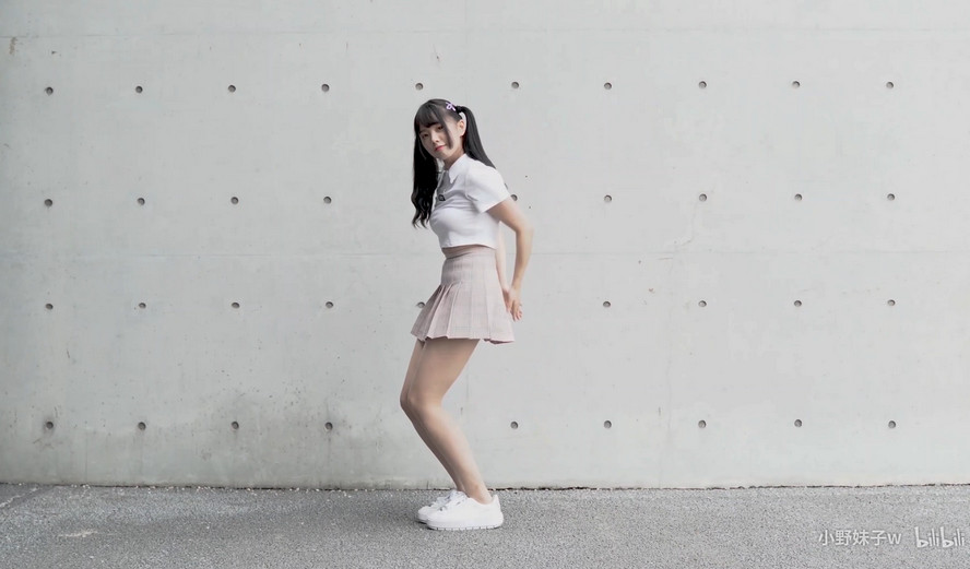 小破站UP小野w所有带丝袜的跳舞4K视频 [视频：30v+3G][百度盘] 