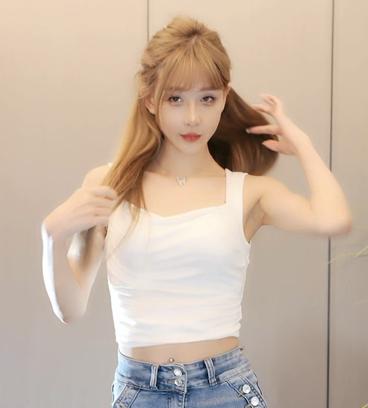 [小姐姐]抖音主播心er直播热舞合集[30V/6.73G]