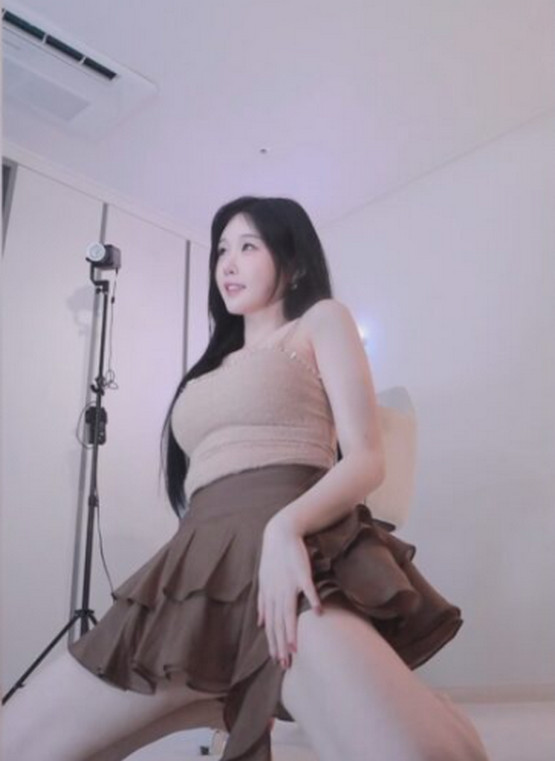 BJ韩佳恩（BJ한갱）2025年9月直播热舞视频合集下载【35V/12.5G】